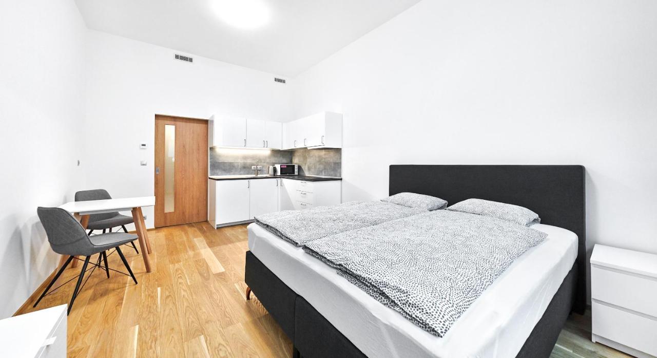 Apartments Harfa Πράγα Εξωτερικό φωτογραφία