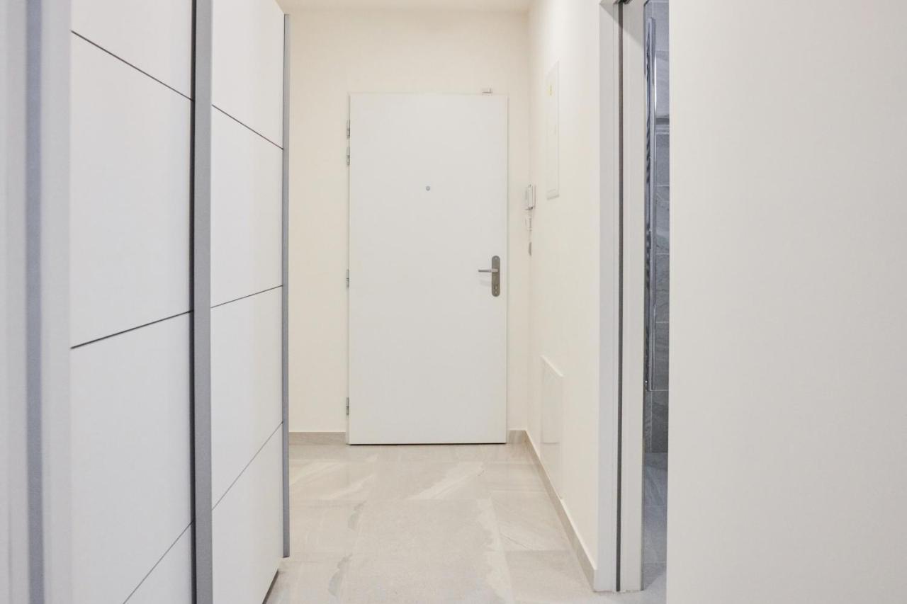 Apartments Harfa Πράγα Εξωτερικό φωτογραφία